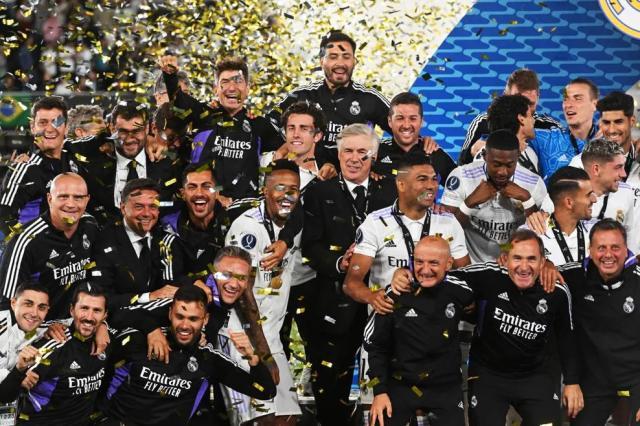 企鹅直播-安切洛蒂：我有最健康更衣室 本泽马肯定拿金球奖