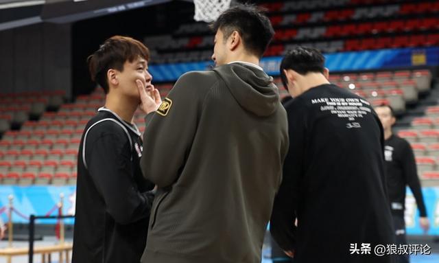 NBA直播-CBA京城德比前瞻：赵睿沈梓捷赛前踩场引关注 张庆鹏能否爆冷